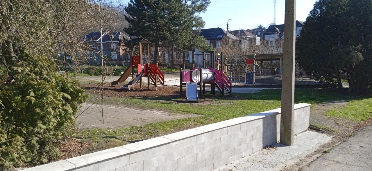 סנט - ניקולאס Liege 4420 Rue Jean Jaures 45 Grande Maison Joyeuse Avec Terrasse 30M2 Pour 8 Personnes Maximum מראה חיצוני תמונה